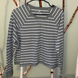 Aerie long sleeved T-shirt.